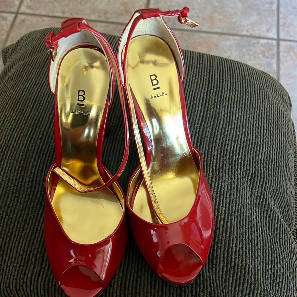 B Bakers size 7.5 B